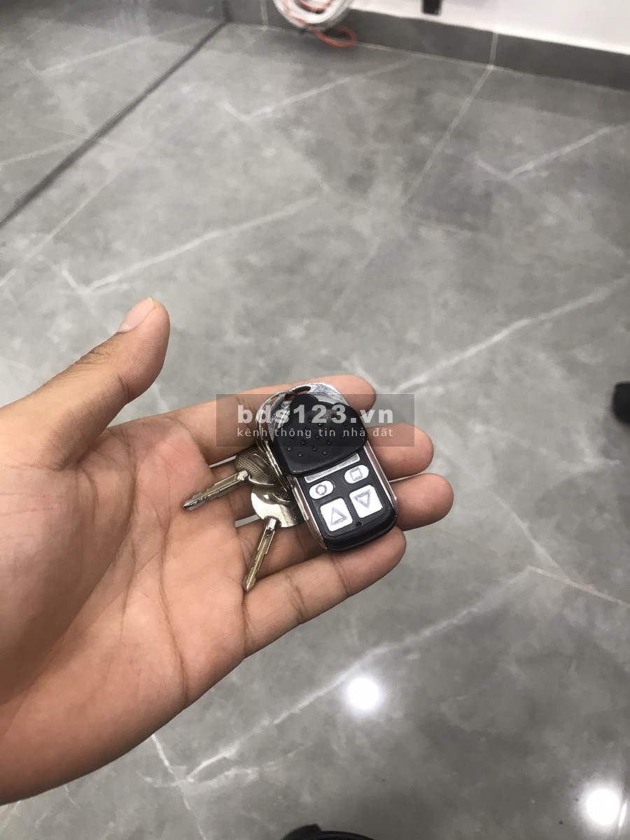 Cho thuê toà nhà 136 138 Hùng Vương P2Q10, 8x20m, trệt 4 lầu, 150tr / tháng