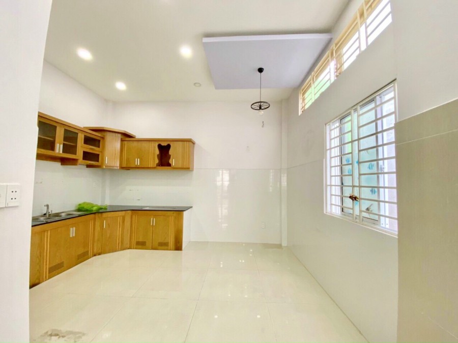 Cho thuê nhà (4.5*14m) 2 lầu, gần MT Phạm Hùng P4 Q8