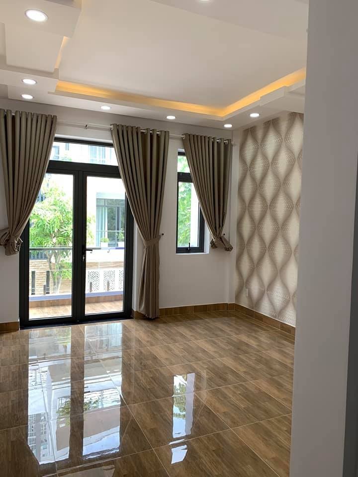Nhà mặt tiền đường Phạm Hữu Lầu 4x18m 6 phòng rộng rãi thoải mái 8tỷ3