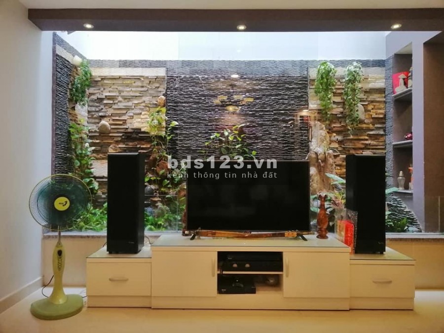 Bán nhà Bùi Quang Là Q. Gò Vấp hẻm xe hơi, 3 tầng giá cực hiếm chỉ 3.85 tỉ