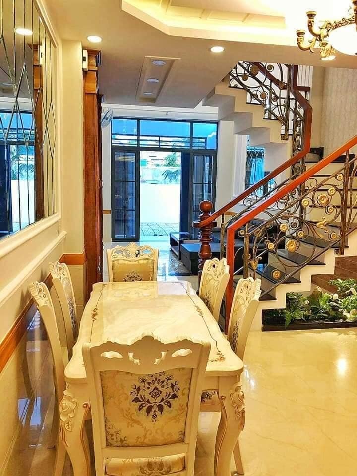Nhà đẹp Gò Vấp, 5 tầng (4.1x13.8m) đường số 8, Trung tâm quận, 6.8 tỷ tặng FULL nội thất