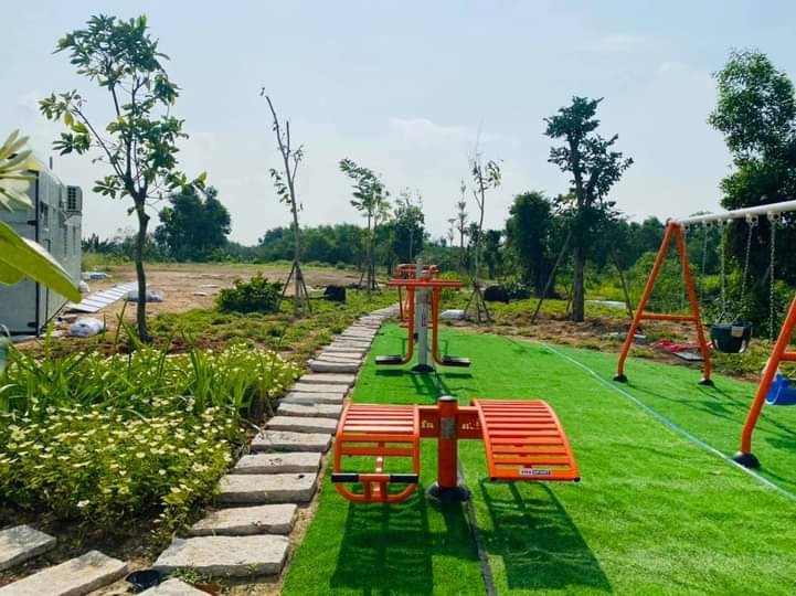 Bán nhà 1 trệt 1 lầu mới 100%, trên nền đất sổ riêng, full thổ cư, gần Big C Tân Hiệp, tặng nội thất nếu khách cọc sớm trong tuần này