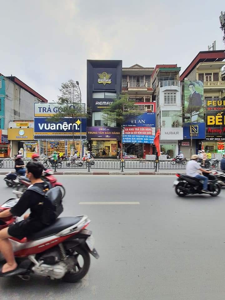 Bán gấp mặt phố Nguyễn Lương Bằng 100m2 x 2 tầng giá chỉ 22.5 tỷ vỉa hè KD sầm uất