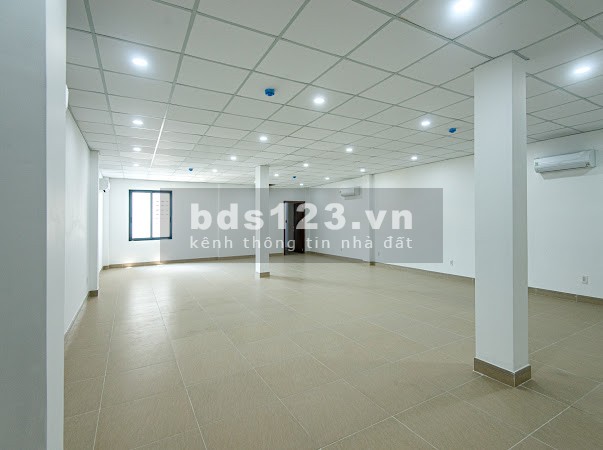 Văn Phòng Trần Não Quận 2 Cho Thuê 135m2