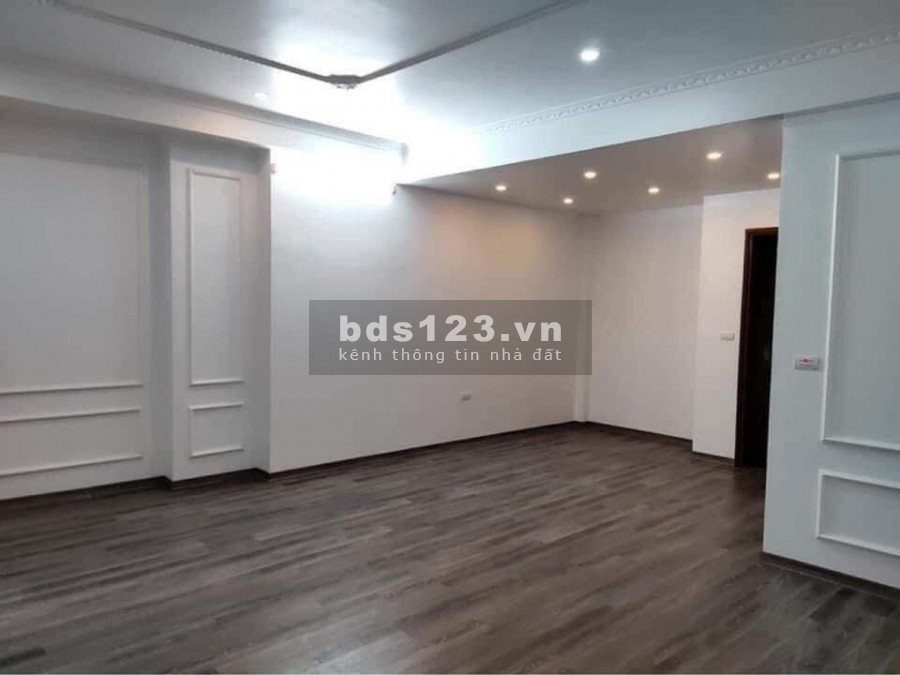 Nhà đẹp sát cầu Chương Dương, đầu phố Bồ Đề, dtsd 58m2, 6 tầng đúc, mt 6m, giá 7 tỷ