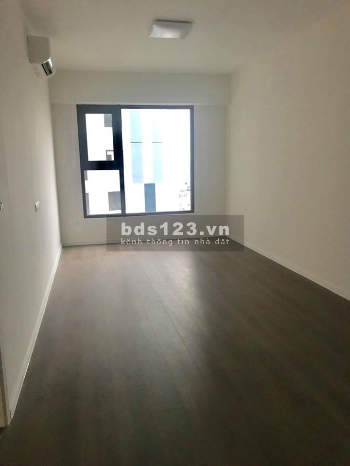 Tôi bán gấp căn 06 tòa D, 2pn 76m2 ban công ĐB, view nội khu và sông hồng, sổ đỏ Imperia Sky Garden