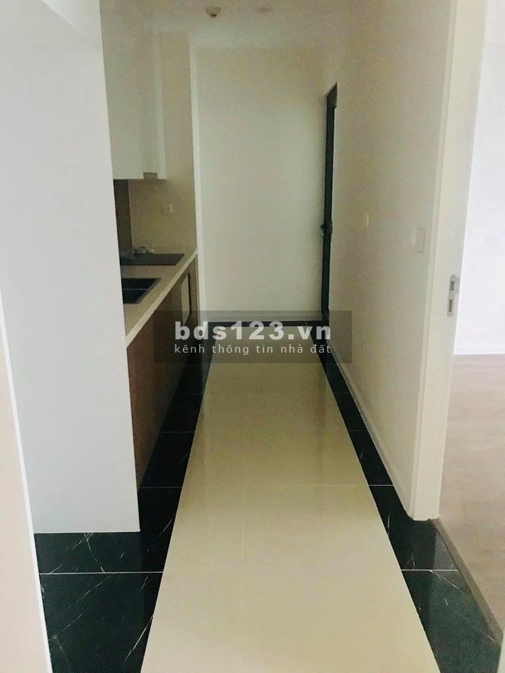 Tôi bán gấp căn 06 tòa D, 2pn 76m2 ban công ĐB, view nội khu và sông hồng, sổ đỏ Imperia Sky Garden