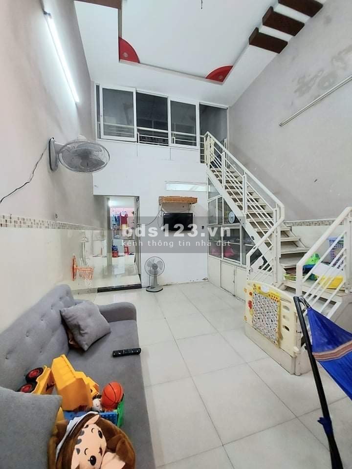 NHÀ NGAY PHỐ ĂN TÂN PHÚ GIÁ CỰC RẺ DỌN VÀO Ở NGAY
