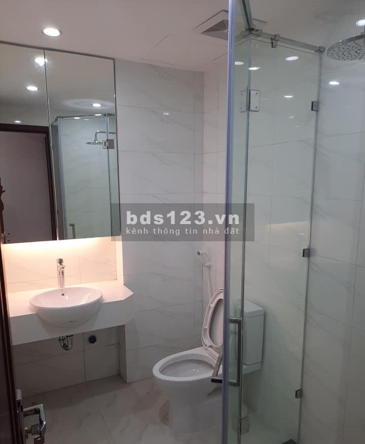 Bán nhà Ngô Gia Khảm 63m2, 30m ô tô, 2 mặt thoáng, nhà đẹp, nội thất đẹp, ở ngay, giá 3.83 tỷ