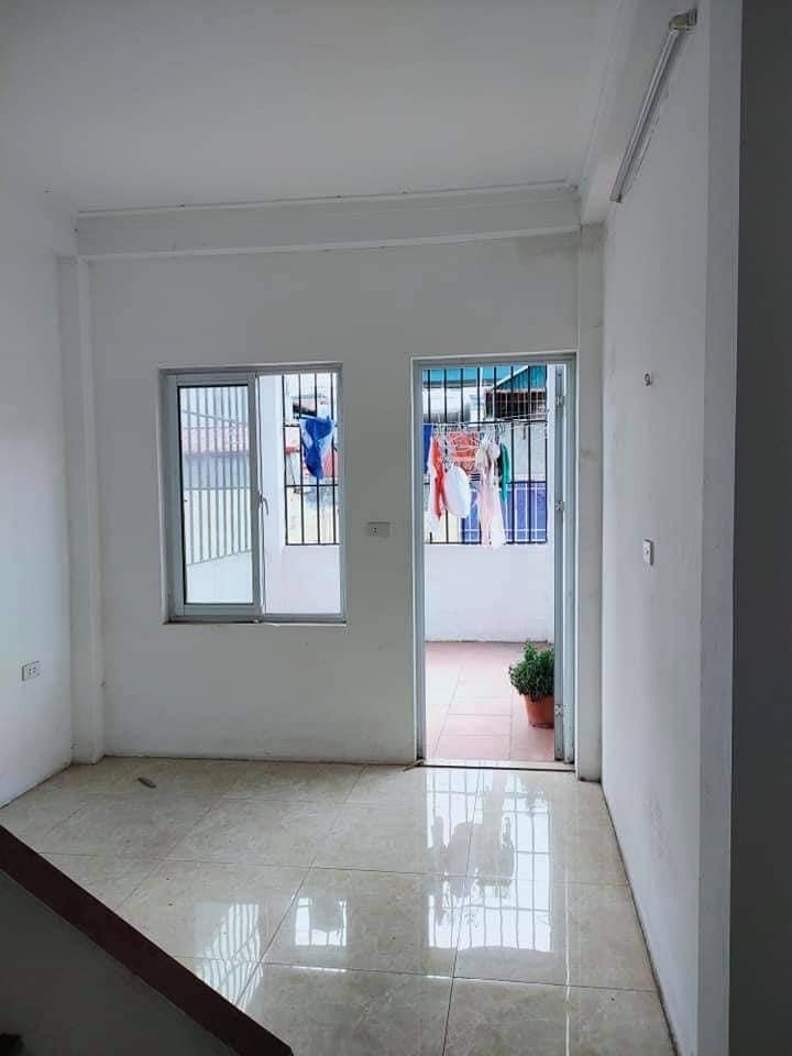 Nhà mới 5 tầng đẹp long lanh, vừa ở vừa kinh doanh, vị trí đẹp nhất khu vực Hoàng Mai
