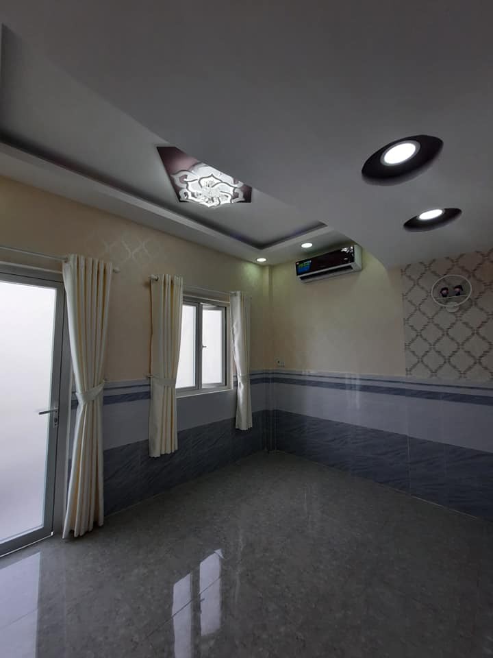 Chủ mua nhà BỰ cần nhượng lại, XE HƠI đến nhà Huỳnh Văn Bánh Phú Nhuận