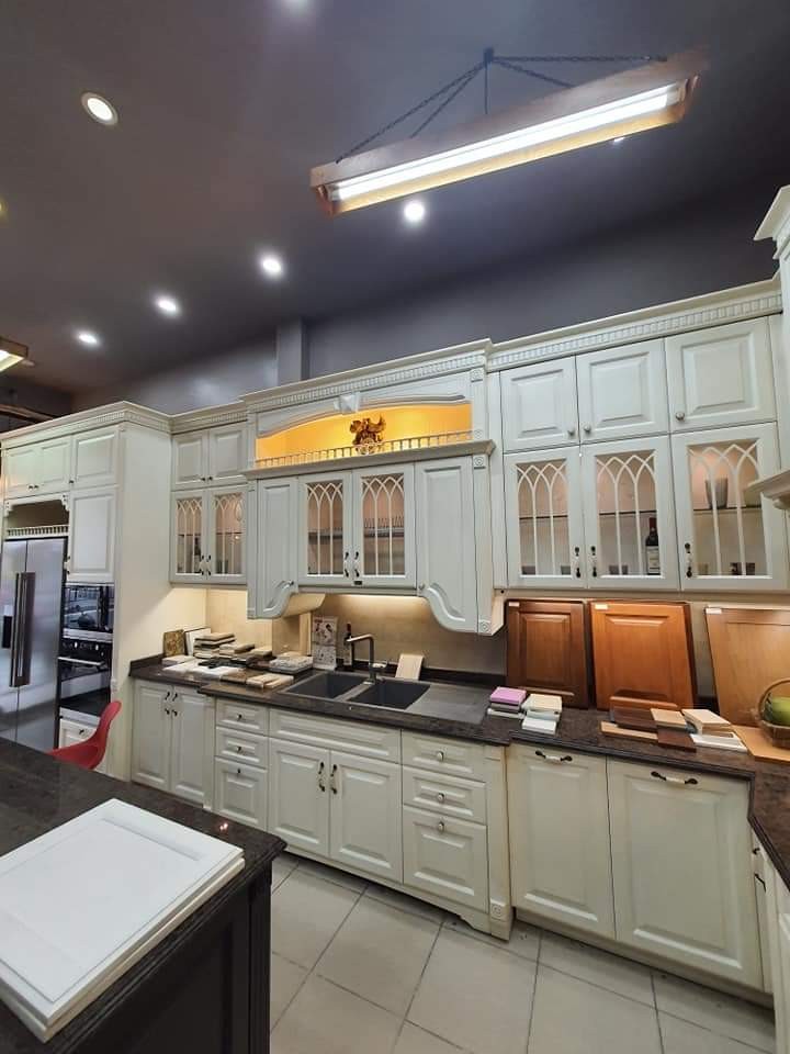 Bán gấp mặt phố Nguyễn Lương Bằng 100m2 x 2 tầng giá chỉ 22.5 tỷ vỉa hè KD sầm uất