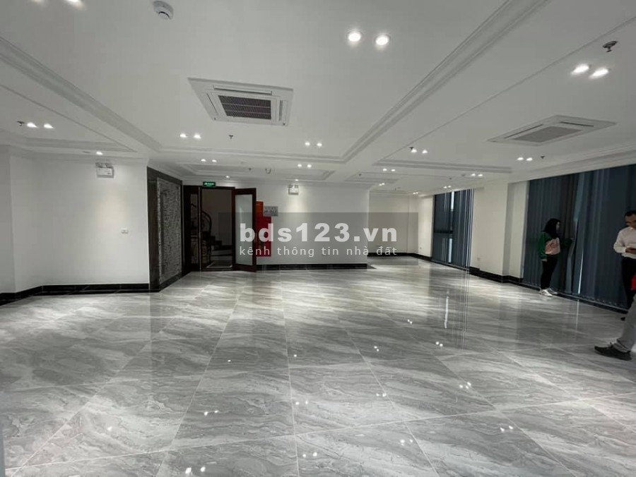 TOÀ VĂN PHÒNG ĐẲNG CẤP MẶT PHỐ DỊCH VỌNG HẬU CẦU GIẤY