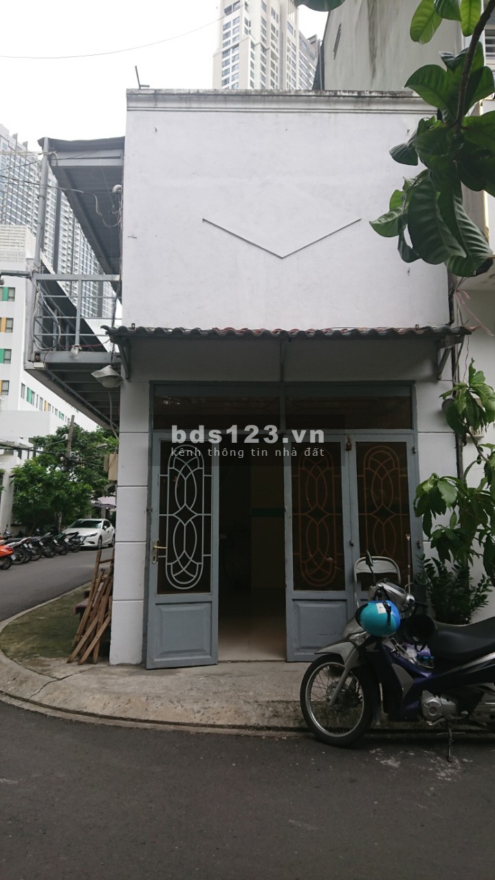Cho thuê nhà nguyên căn cấp 4 gần Landmark 81