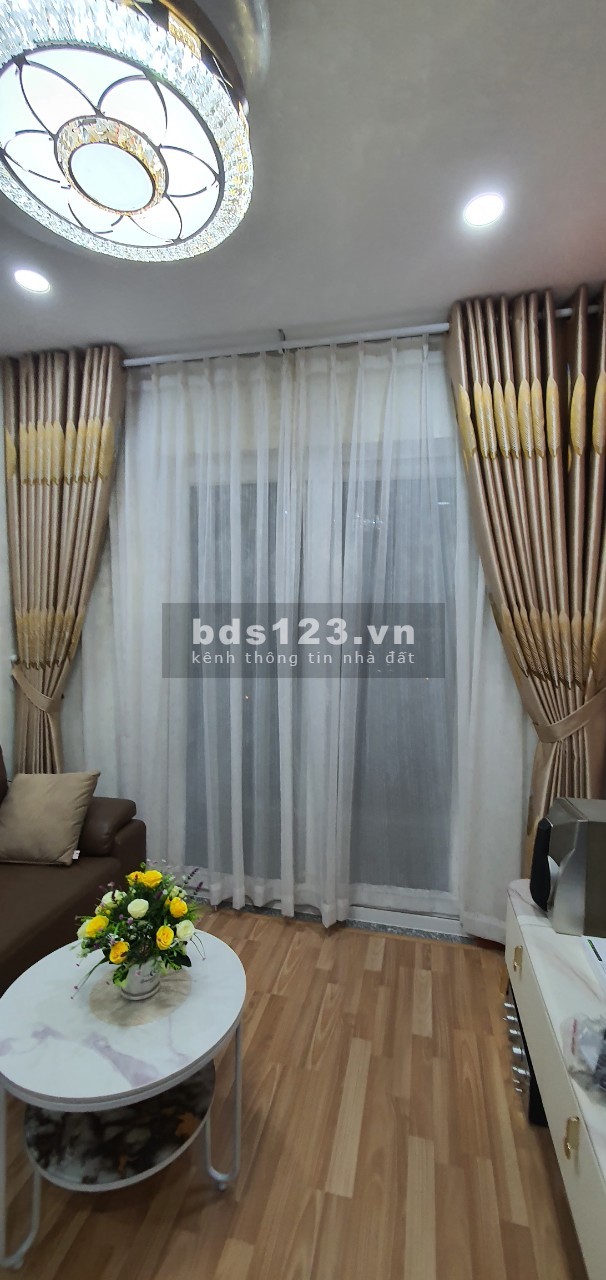 Chính chủ cho thuê căn hộ tầng cao, cc Diamond Riverside, dtsd 74m2, 2 PN, giá 12 triệu/tháng, thương lượng