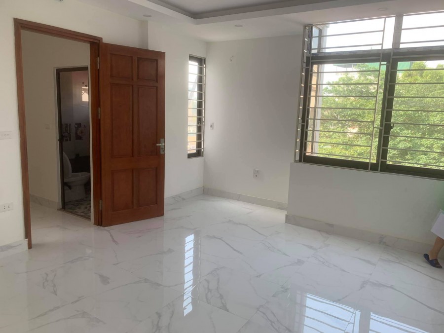 Siêu Hiếm nhà mới Đường Kim Giang, Thanh Liệt, ở ngay, ô tô,3 mặt thoáng DT 39m x 5t,Mt 5m, chỉ 3 tỷ.