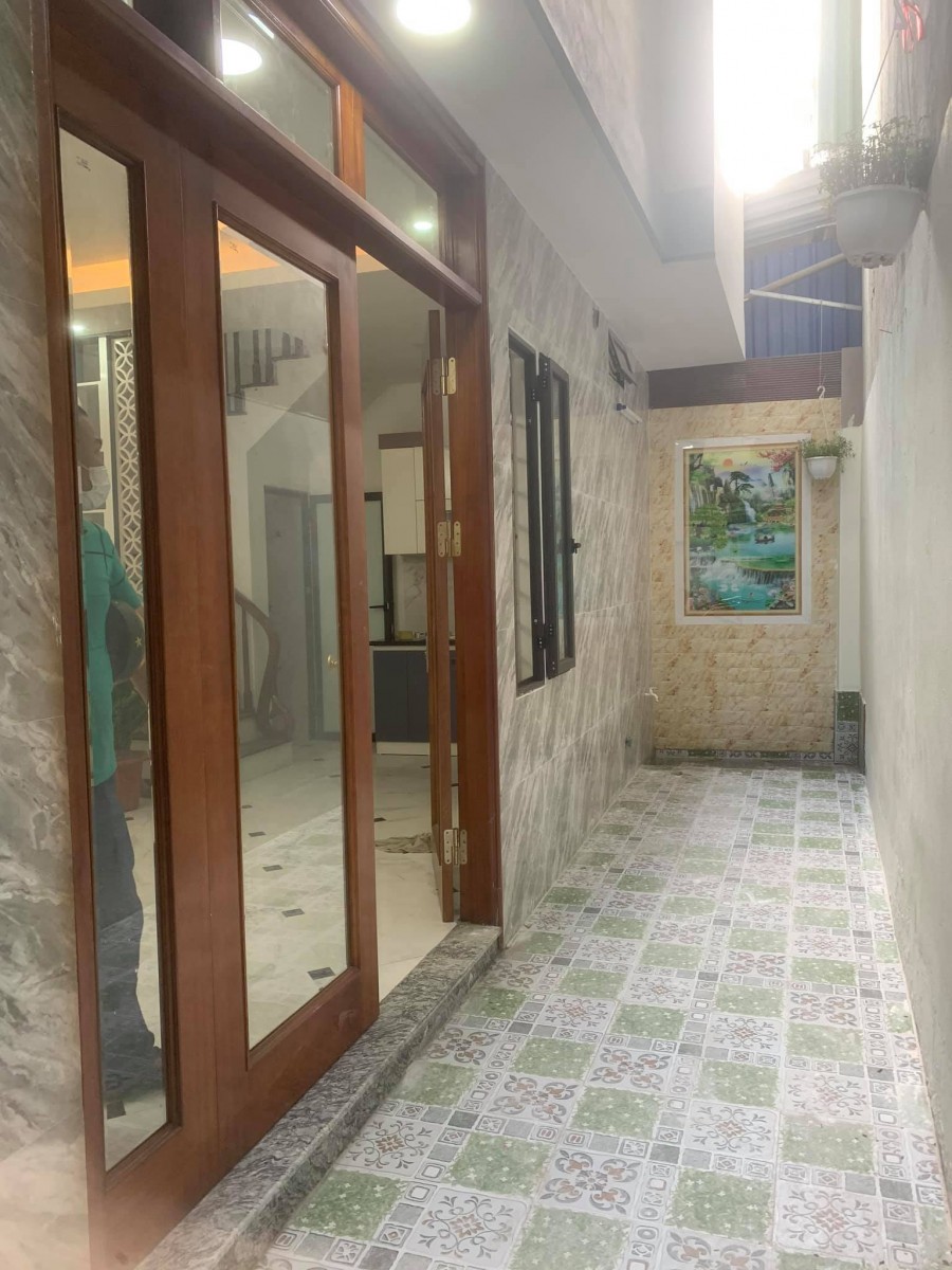 Siêu Hiếm nhà mới Đường Kim Giang, Thanh Liệt, ở ngay, ô tô,3 mặt thoáng DT 39m x 5t,Mt 5m, chỉ 3 tỷ.