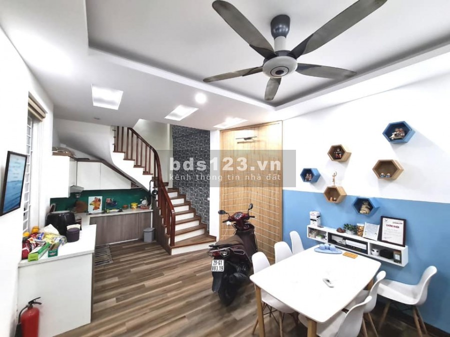 Bán nhà riêng Khương Hạ, Thanh Xuân, Hà Nội, 40m2 x 5 tầng, 3.9 tỷ.