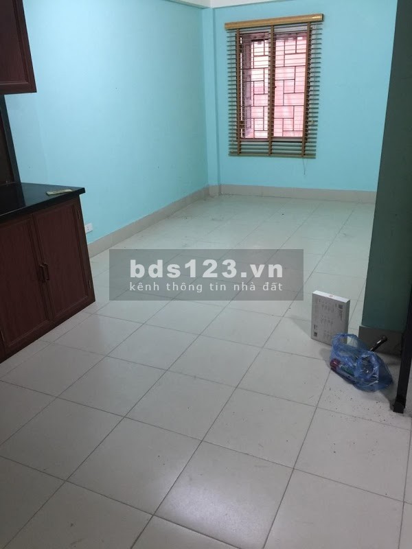 Bán nhà phố Thái Thịnh DT 39m * 5 T, MT 4,5m ngõ nông rộng xe ba gác đua. 3,7 tỷ