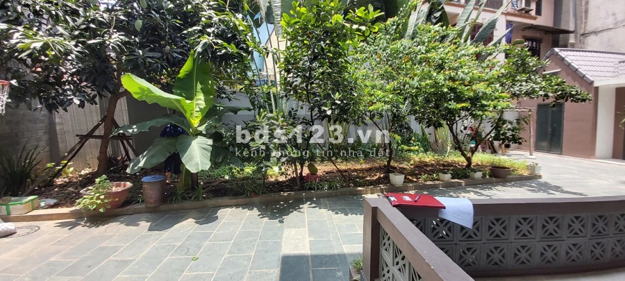 Gấp 180m2 MT 8m giá 14.4 tỷ Cầu Giấy, Cạnh 6 trường ĐH, xây CCMN cho thuê