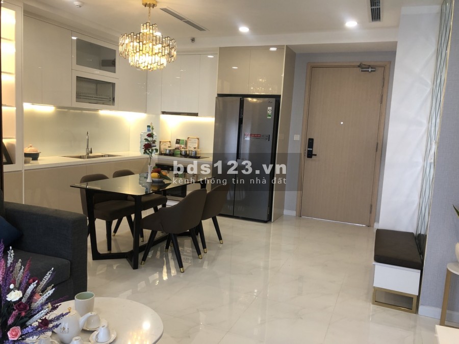 Căn hộ tầng Sky Garden chung cư Palm Heighst - Palm City cần cho thuê giá rẻ.
