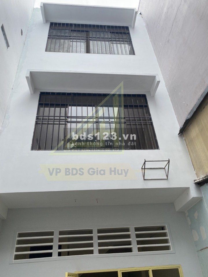 Bán nhà mặt tiền đường Lãnh Binh Thăng, phường 11 ,quận 11