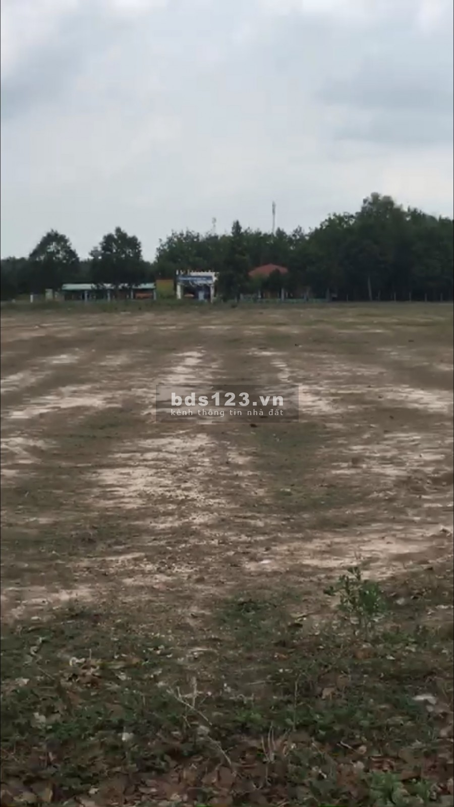 Cần vốn bán 4 lô góc 2 mt nhựa ngay chợ, gần KCN, khu đô thị mới Bình Dương
