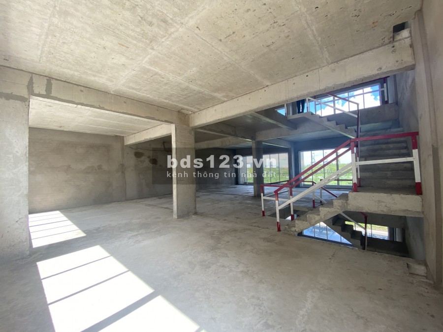 ️Căn nhà phố 2 cặp shophouse Saritown thô