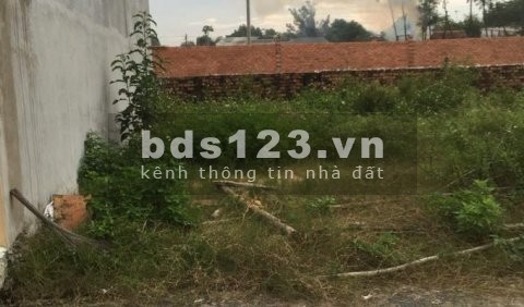 Bán đất chính chủ nằm ở đường Hương Lộ 80 Vĩnh Lộc B vào 1/ khu dân cư xây mới giá 300 triệu / nền hỗ trợ xây ngay