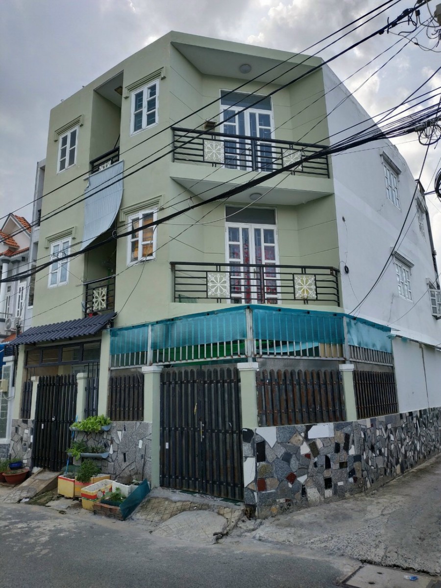 Bán nhà góc 2 mặt tiền đường nhựa 7m Khu trung tâm Hành Chánh Huyện Nhà Bè.