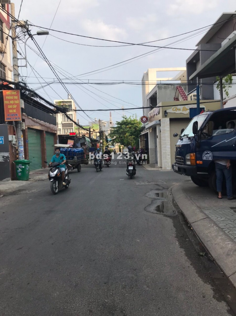 Bán dãy phòng trọ sát kho bạc đường 6 linh chiểu , giá 3.3 tỷ