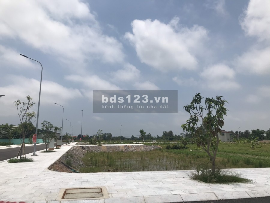 Bán lô góc tại khu đất đấu giá Hoằng Hóa gần bãi biển Hải Tiến, mặt đường quốc lộ 10.