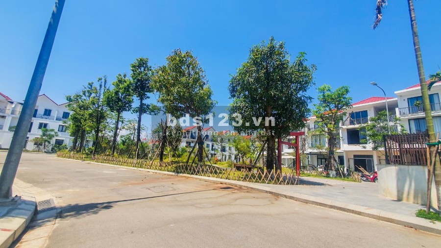Hàng Đẹp Hướng Tây View Hồ Cá Coi Trung Tâm Khu B Royal Park