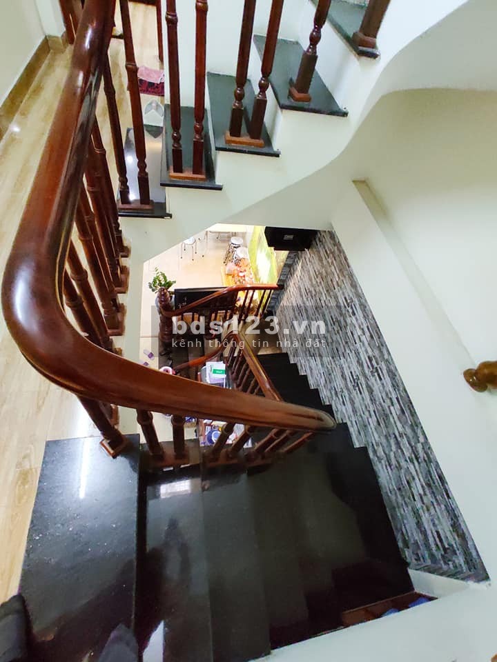 Cực Hiếm Chỉ 2,95 tỷ Bán Nhà Hoàng Mai, Phố Vĩnh Hưng, Phố Ô tô Tránh