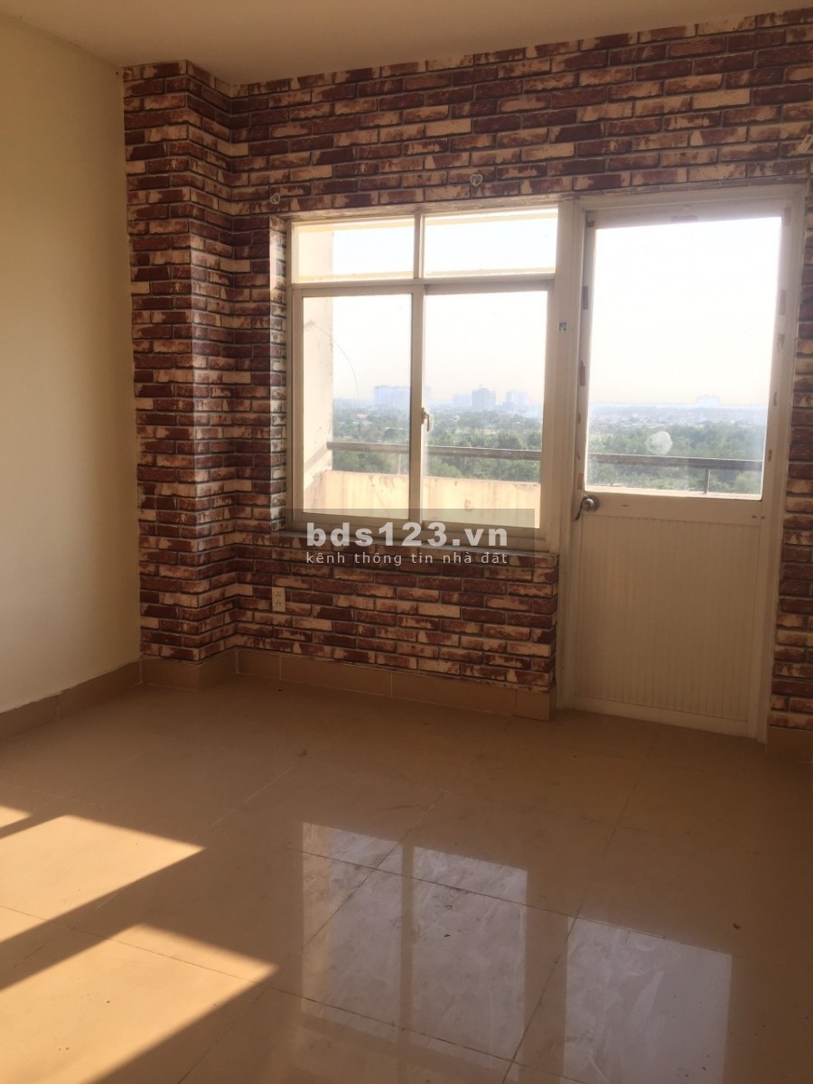 Đang cần cho thuê căn hộ CC Him Lam Nam Khánh, đường Tạ Quang Bửu, P.5, Q.8, 98m2, 8tr/th