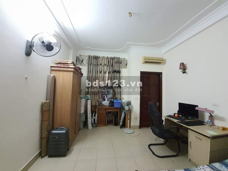 Siêu Hiếm - Nhỉnh 3 tỷ- 4 tầng Khu Thanh Xuân Ô tô Đỗ Cửa Ngõ Ô tô Tránh