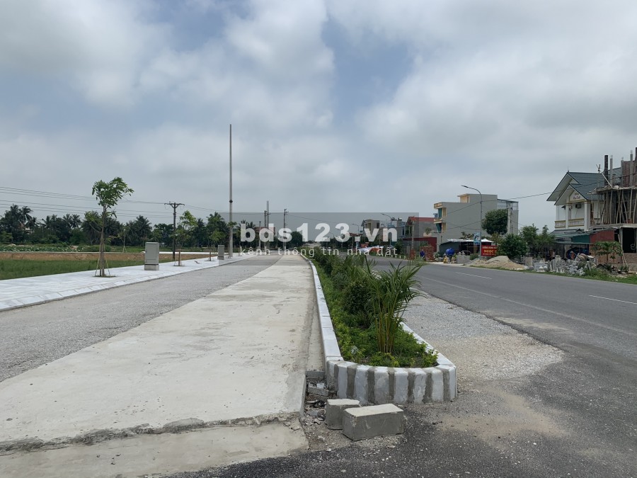 Bán lô góc tại khu đất đấu giá Hoằng Hóa gần bãi biển Hải Tiến, mặt đường quốc lộ 10.