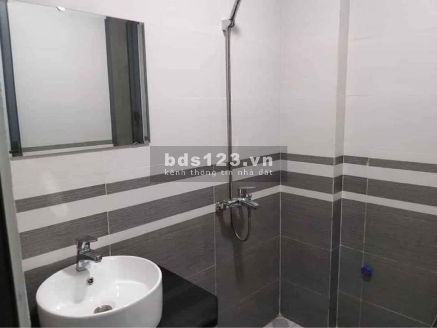 Bán ccmn Nguyễn Chí Thanh, dt 60m2 x 7 tầng, 18 phòng, giá 8,4 tỷ