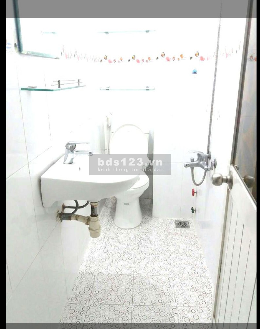 Hẻm 3Gác Nhà Đẹp ỞLiền 3/2 P14 Q10. View CC Hòa Bình giá 2,8 tỷ