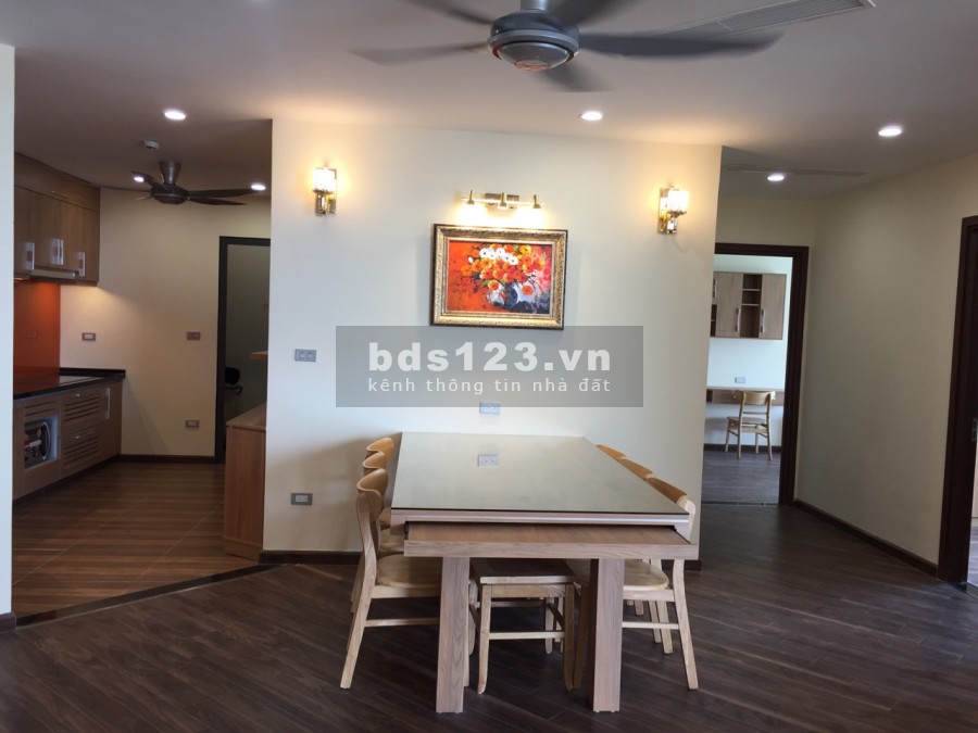 Cho thuê chung cư cao cấp N01-T8 ngoại giao đoàn full nội thất đẹp.L/H: 0963146006