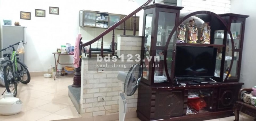 Nhà đẹp Kim Ngưu, công năng đầy đủ, lô góc 3 thoáng, dtsd…