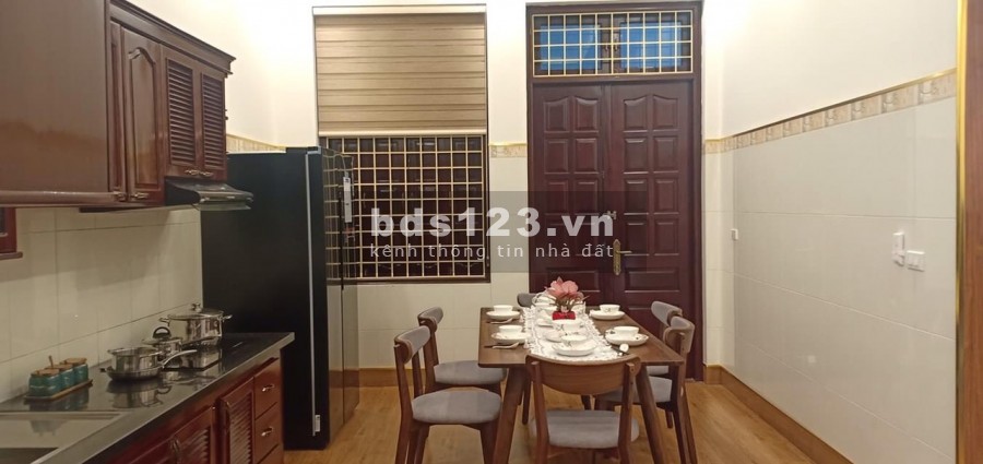 Nhà đẹp Kim Ngưu, công năng đầy đủ, lô góc 3 thoáng, dtsd…