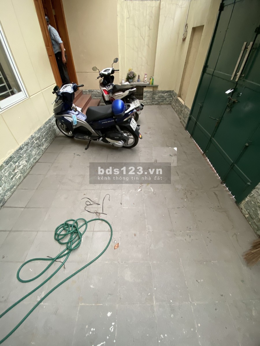 Nhà 7x15m 1T 3 lầu 5 Pn, 5Wc ngay Hàng Xanh giá 22Tr/th ở Làm Vp