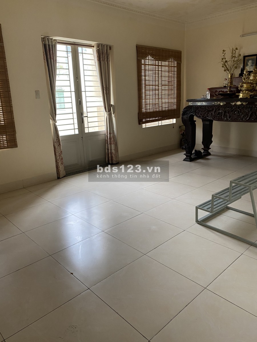 Nhà 7x15m 1T 3 lầu 5 Pn, 5Wc ngay Hàng Xanh giá 22Tr/th ở Làm Vp