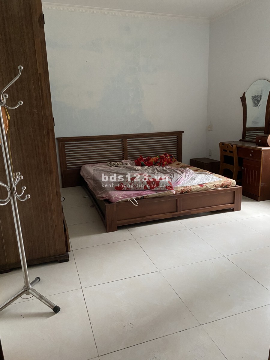 Nhà 7x15m 1T 3 lầu 5 Pn, 5Wc ngay Hàng Xanh giá 22Tr/th ở Làm Vp
