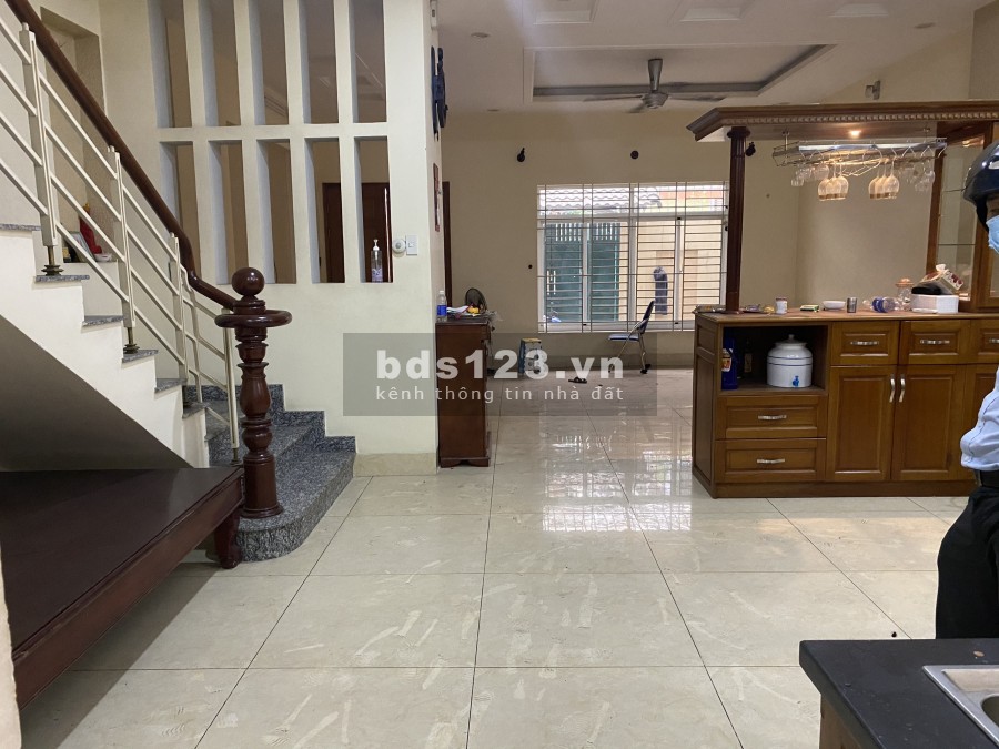 Nhà 7x15m 1T 3 lầu 5 Pn, 5Wc ngay Hàng Xanh giá 22Tr/th ở Làm Vp