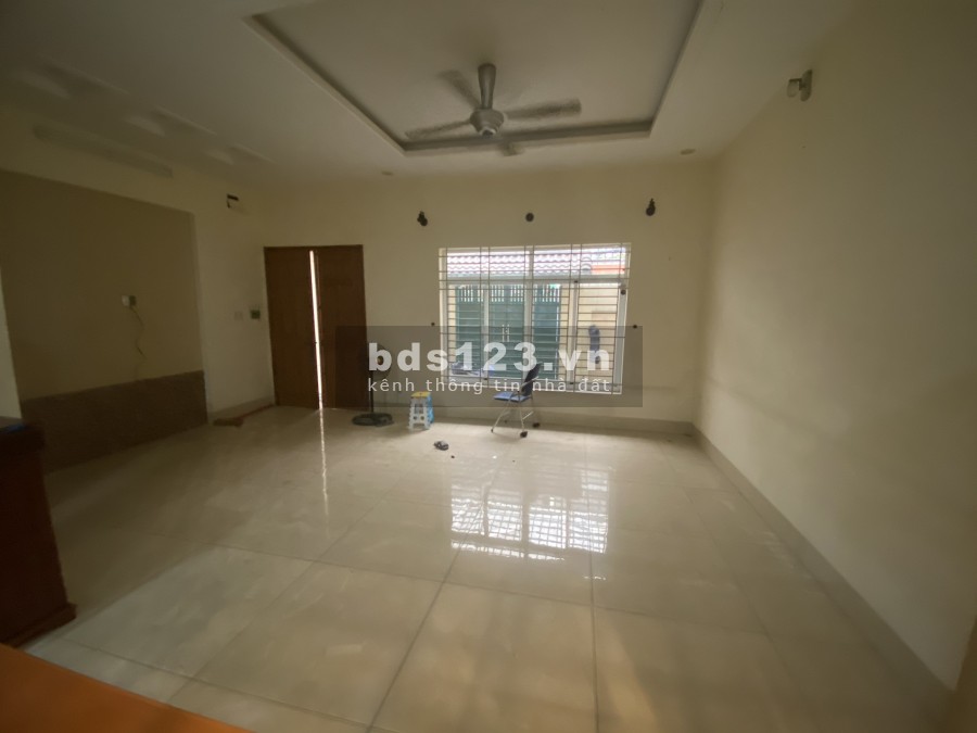 Nhà 7x15m 1T 3 lầu 5 Pn, 5Wc ngay Hàng Xanh giá 22Tr/th ở Làm Vp