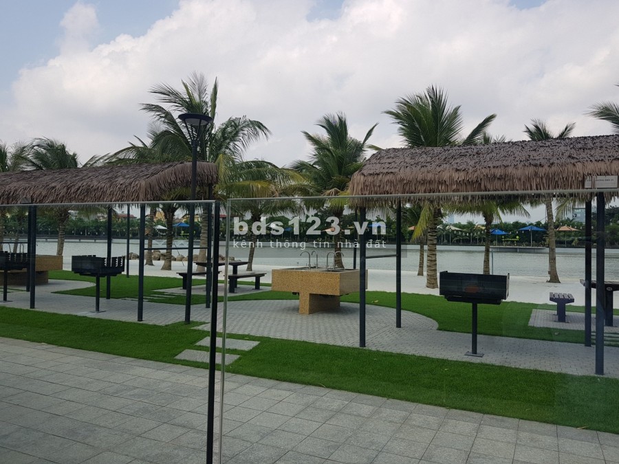 Căn hộ khu đô thị Vinhome Smart City 50 triệu đồng view Hồ