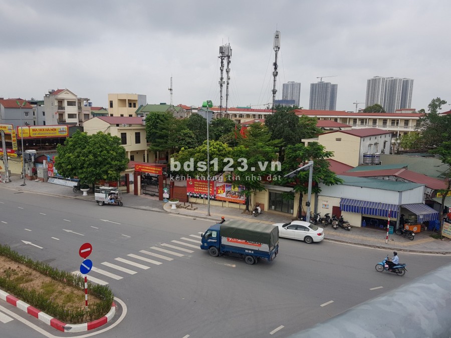 Căn hộ khu đô thị Vinhome Smart City 50 triệu đồng view Hồ