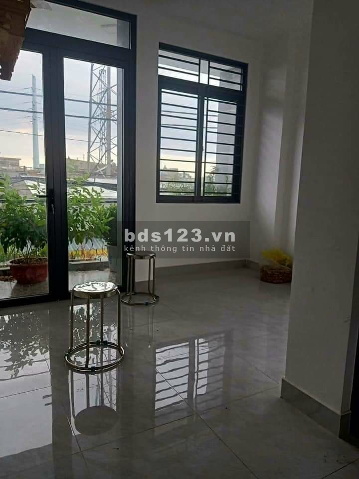 Do kinh doanh thua lổ mùa dịch nên cần ra đi gấp nhà hóc môn giá 1 tỷ 1